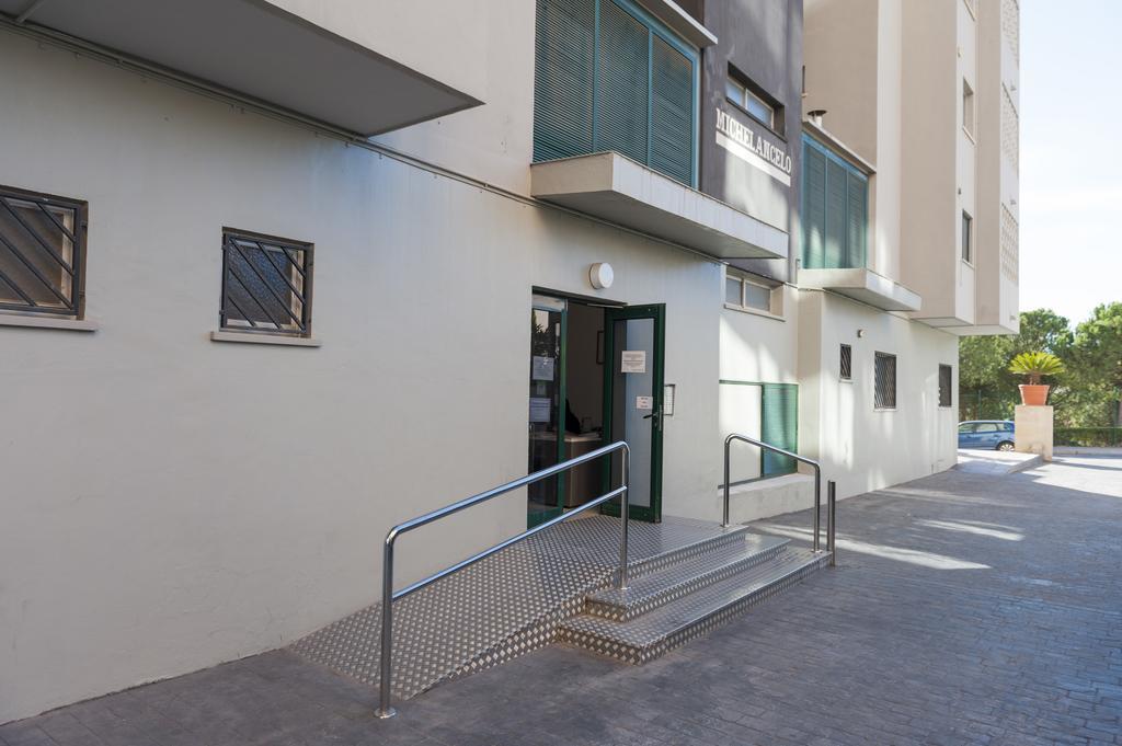 Apartamentos Michel Angelo بينايدورم المظهر الخارجي الصورة