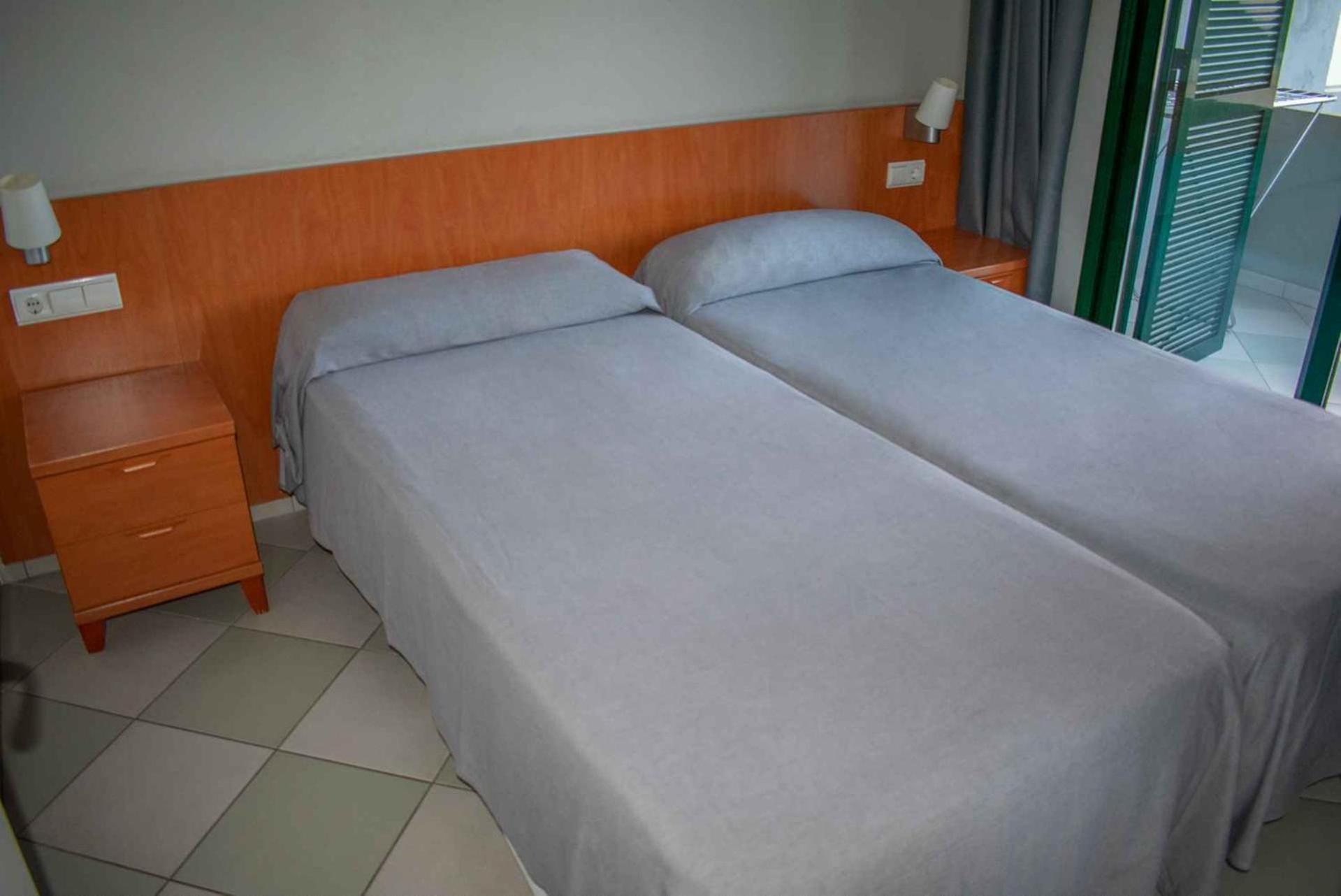 Apartamentos Michel Angelo بينايدورم الغرفة الصورة